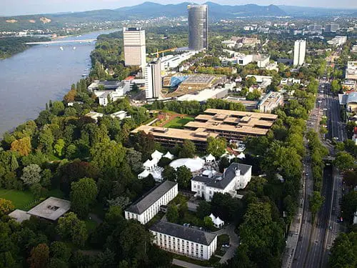 500px Bonn Bundesviertel Luftaufnahme 2010