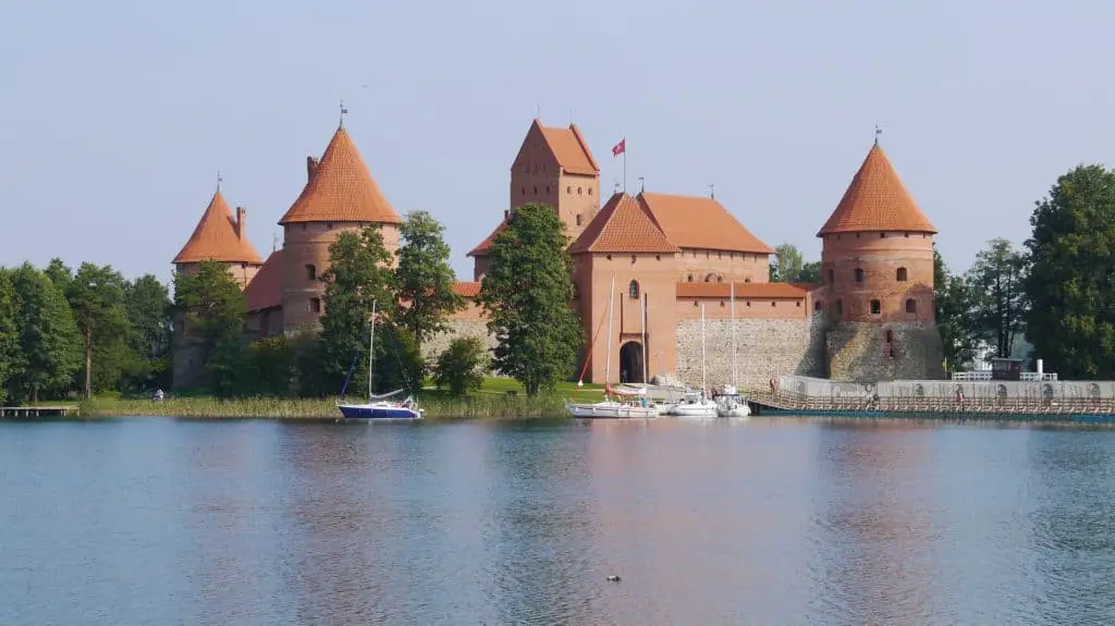 trakai castle 1793829 1920